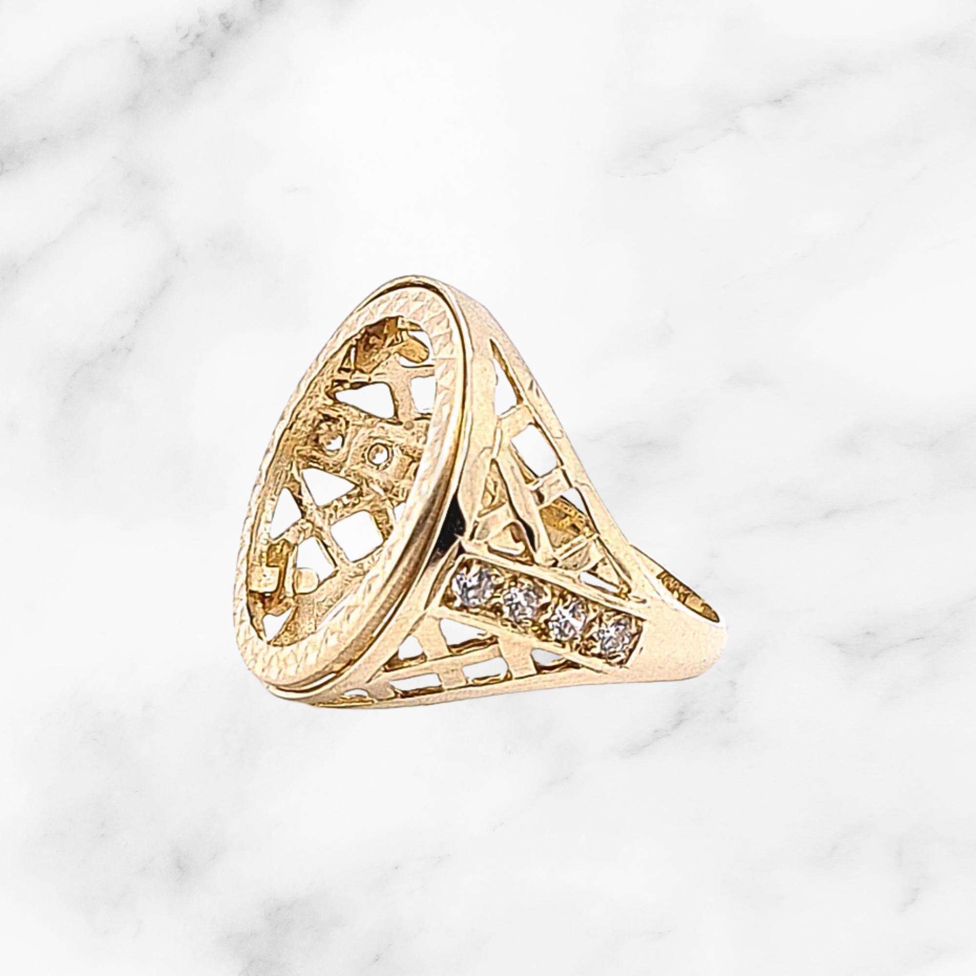 9ct Full Sovereign Mount Ring with Caged Design & CZ Stones