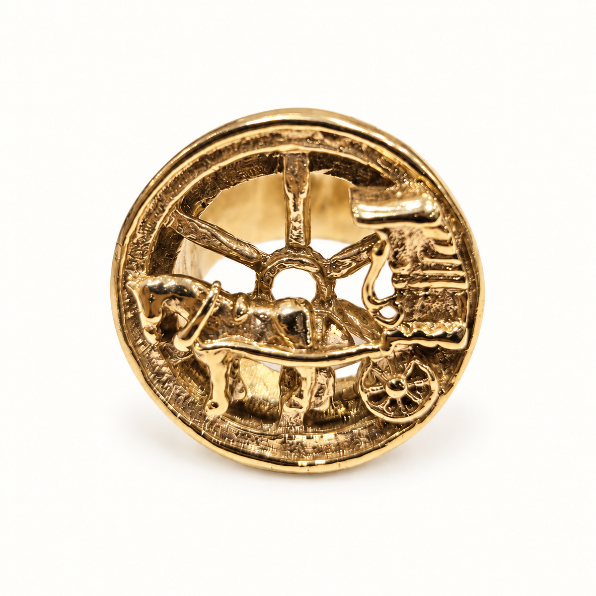 9ct Gold Horse and Carriage Signet Ring – 56.8g – front view on ivory background