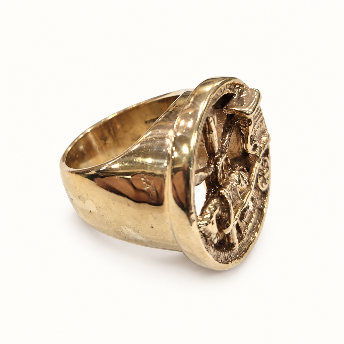 9ct Gold Horse and Carriage Signet Ring – 56.8g – side view on ivory background
