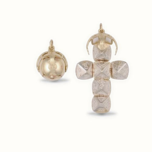 9ct Yellow Gold Masonic Ball - Silver interior