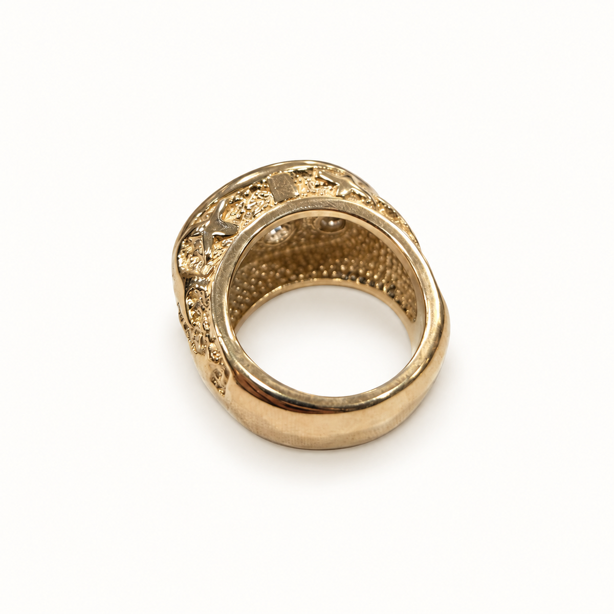 Men's 9ct yellow gold ring, rear view on ivory