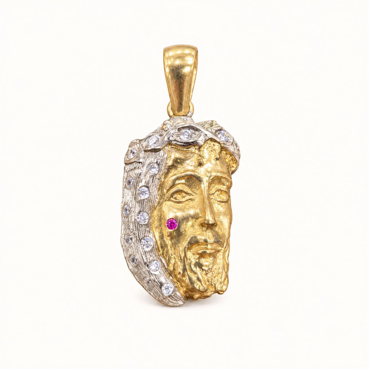 9ct gold pendant on ivory