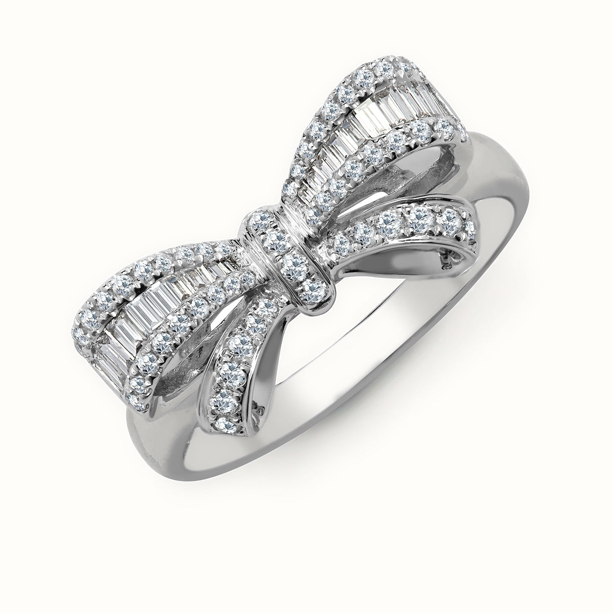 18ct White Gold 0.46ct Natural Diamond Round Brilliant Cut & Baguette Bow Ring