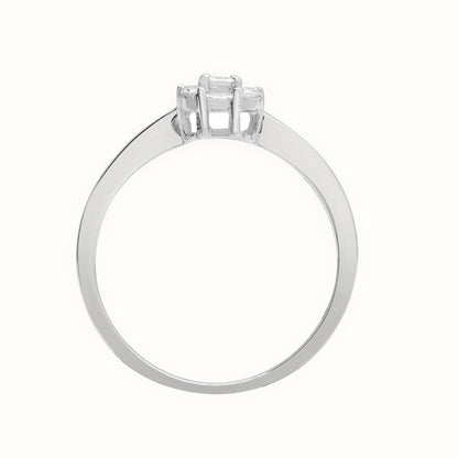 18ct White Gold 0.57ct Natural Diamond RBC & Baguette Ring