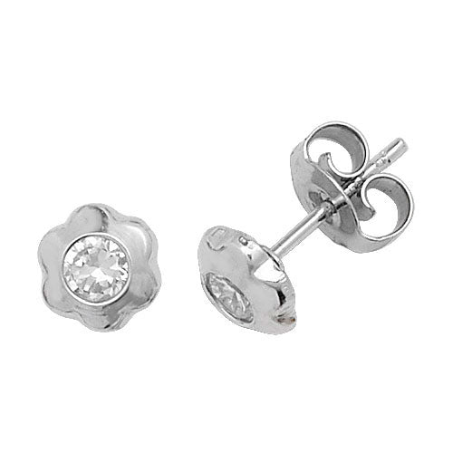 9Ct White Gold Cz Daisy Studs ES310